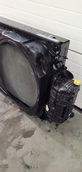 CHŁODNICE MAN TGX E6 MAHLE 98CM SZCZELNE - 라디에이터 트럭 용 : 사진 3 CHŁODNICE MAN TGX E6 MAHLE 98CM SZCZELNE - 라디에이터 트럭 용 : 사진 3