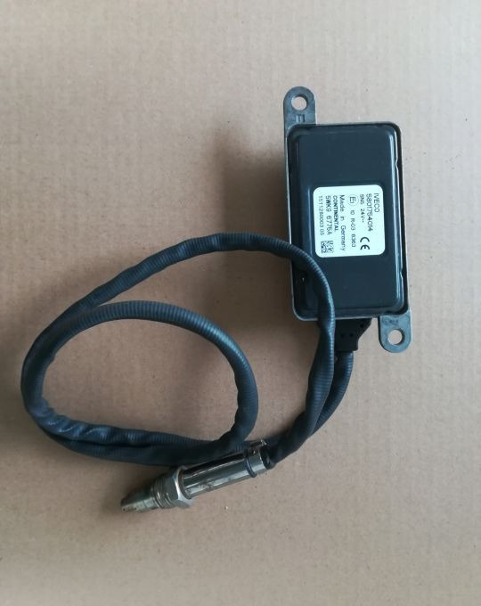 CZUJNIK NOX IVECO STRALIS 5801754014 - 센서 : 사진 1 CZUJNIK NOX IVECO STRALIS 5801754014 - 센서 : 사진 1