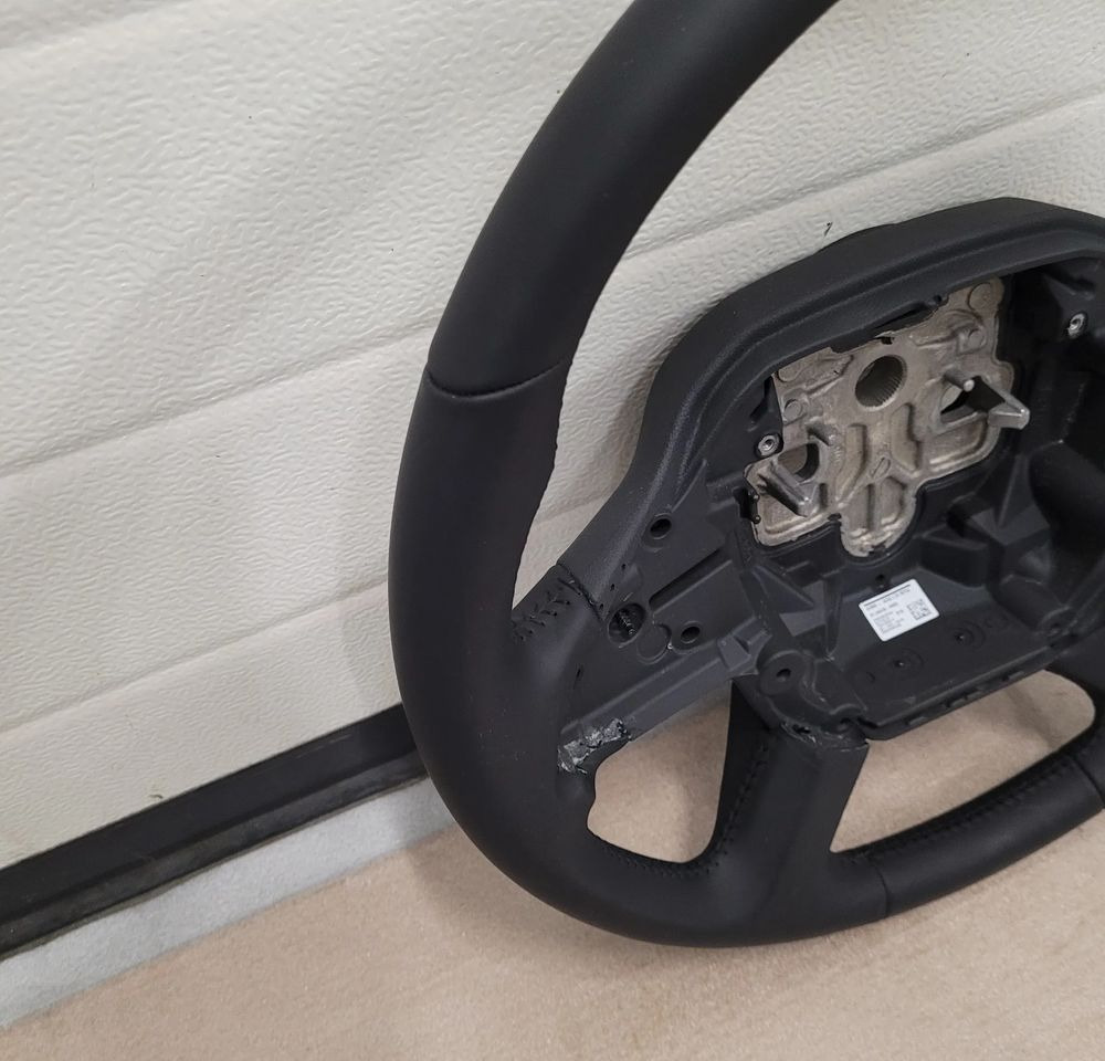 KIEROWNICA MAN TG3 TGX NM TGL ORYGINAŁ SKÓRA - 스티어링 휠 트럭 용 : 사진 3 KIEROWNICA MAN TG3 TGX NM TGL ORYGINAŁ SKÓRA - 스티어링 휠 트럭 용 : 사진 3