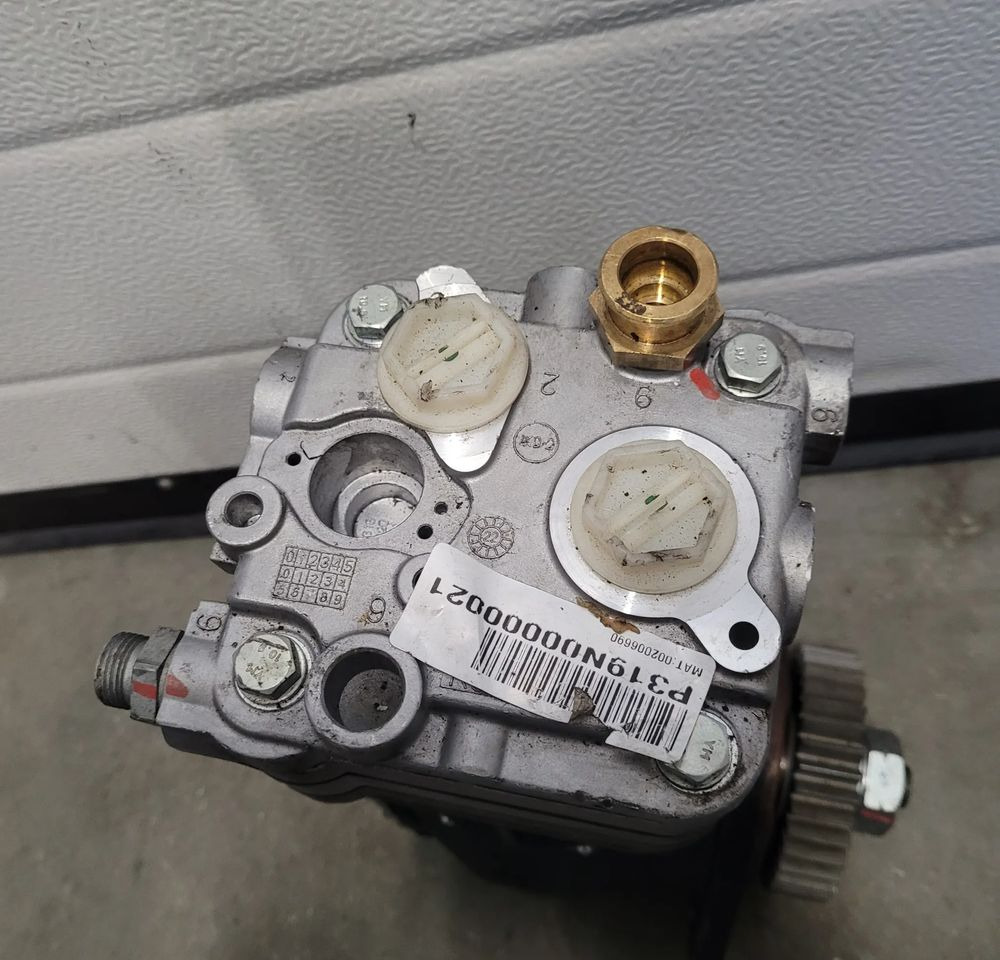 KOMPRESOR IVECO ORYGINAŁ OM 504016818 CHWALIM116 - 에어 브레이크 컴프레서 트럭 용 : 사진 3 KOMPRESOR IVECO ORYGINAŁ OM 504016818 CHWALIM116 - 에어 브레이크 컴프레서 트럭 용 : 사진 3
