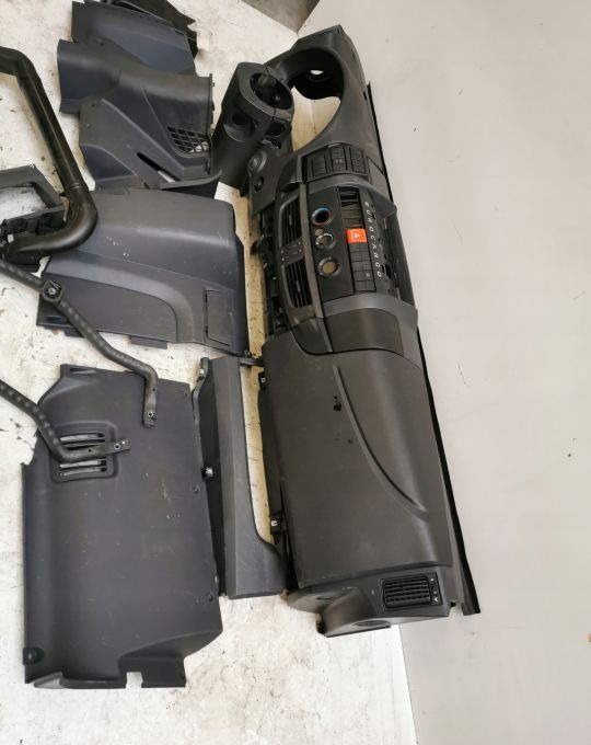 KONSOLA IVECO EUROCARGO EURO6 - 대시보드 트럭 용 : 사진 4 KONSOLA IVECO EUROCARGO EURO6 - 대시보드 트럭 용 : 사진 4