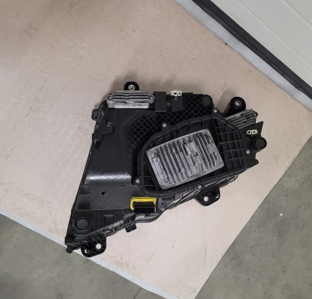 LAMPA LED VOLVO FH5 ORYGINAŁ LH. 23752680 - 빛/ 조명 트럭 용 : 사진 2 LAMPA LED VOLVO FH5 ORYGINAŁ LH. 23752680 - 빛/ 조명 트럭 용 : 사진 2