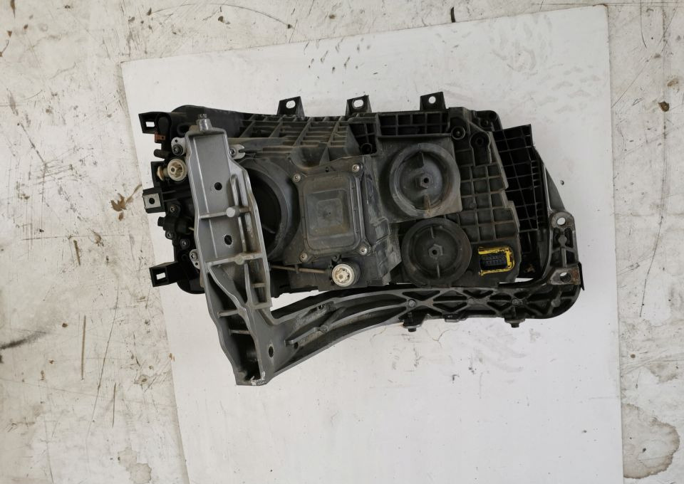 LAMPA MOCOWANIE H7 SCANIA S R NGT LH. ORYGINAŁ - 빛/ 조명 트럭 용 : 사진 4 LAMPA MOCOWANIE H7 SCANIA S R NGT LH. ORYGINAŁ - 빛/ 조명 트럭 용 : 사진 4