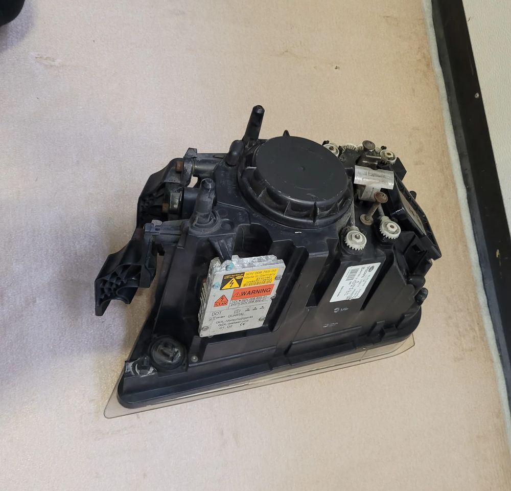 LAMPA XENON LH VOLVO FH 13 ORYGINAŁ - 빛/ 조명 트럭 용 : 사진 4 LAMPA XENON LH VOLVO FH 13 ORYGINAŁ - 빛/ 조명 트럭 용 : 사진 4