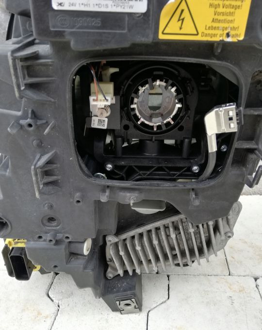 LAMPA XENON VOLVO FH4 FH 4 FM RH ORYGINAŁ - 전조등 트럭 용 : 사진 4 LAMPA XENON VOLVO FH4 FH 4 FM RH ORYGINAŁ - 전조등 트럭 용 : 사진 4