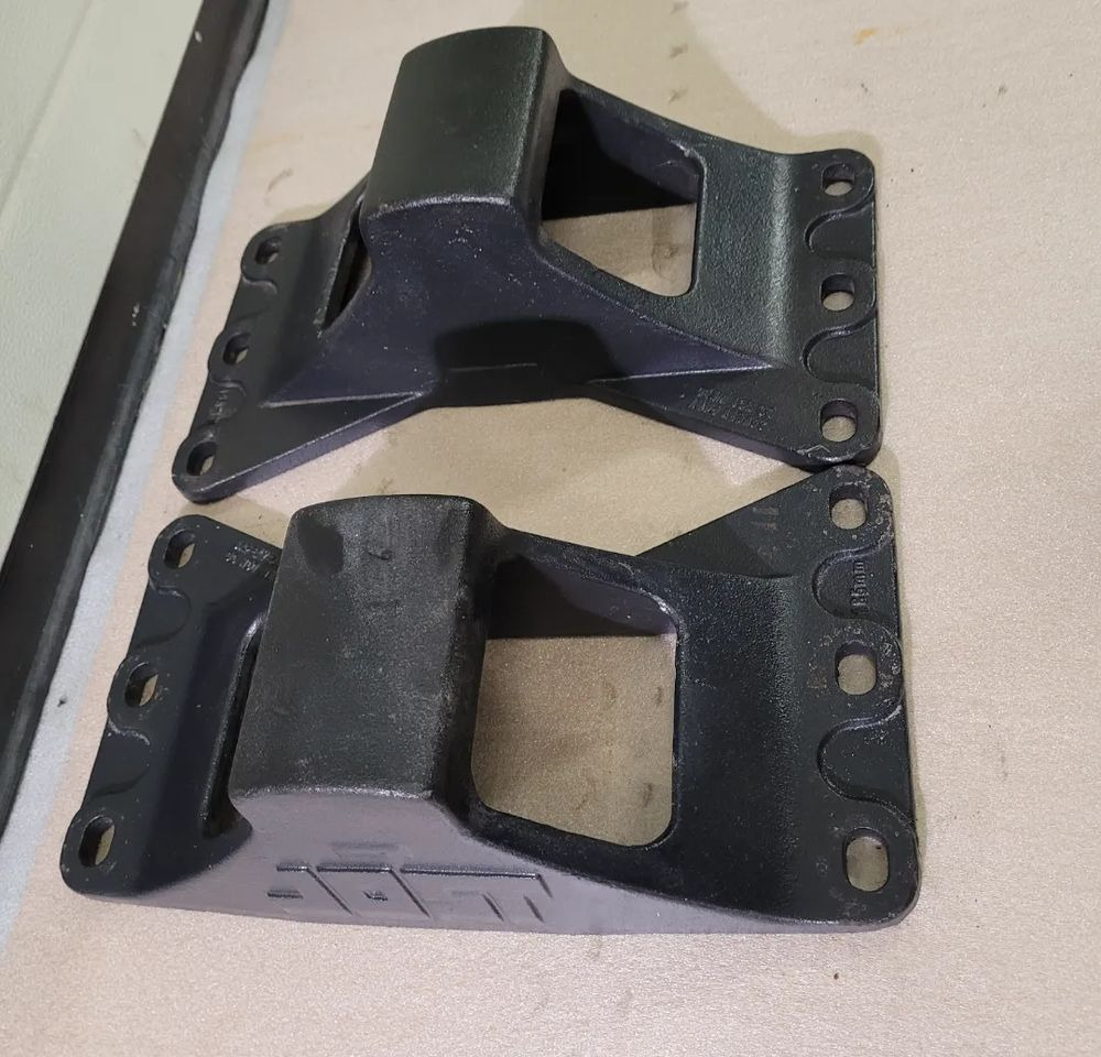 ŁAPY MOCOWANIE SIODŁA JOST 185MM - 예비 휠 커플링 트럭 용 : 사진 2 ŁAPY MOCOWANIE SIODŁA JOST 185MM - 예비 휠 커플링 트럭 용 : 사진 2