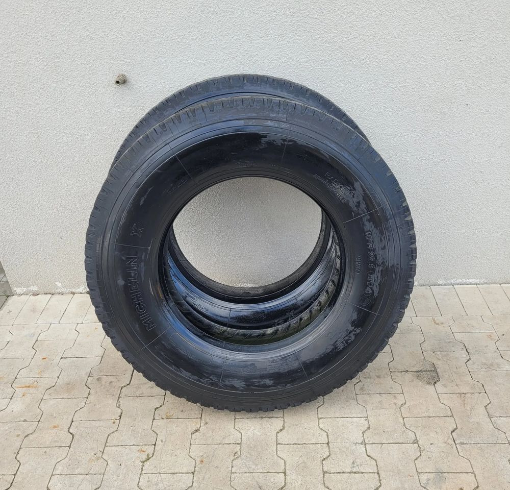 OPONA 10R 22.5 XT4 MICHELIN CENA ZA 1SZT - 타이어 트럭 용 : 사진 1 OPONA 10R 22.5 XT4 MICHELIN CENA ZA 1SZT - 타이어 트럭 용 : 사진 1