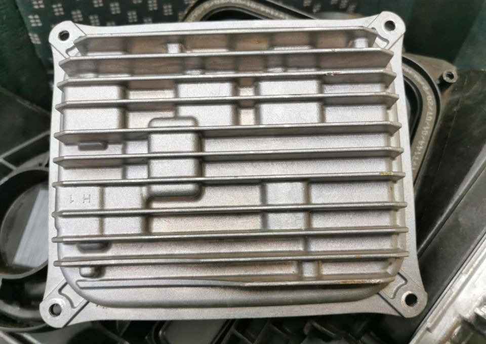 PRZETWORNICA MODUŁ LED MERCEDES A2479004104 - ECU 트럭 용 : 사진 1 PRZETWORNICA MODUŁ LED MERCEDES A2479004104 - ECU 트럭 용 : 사진 1