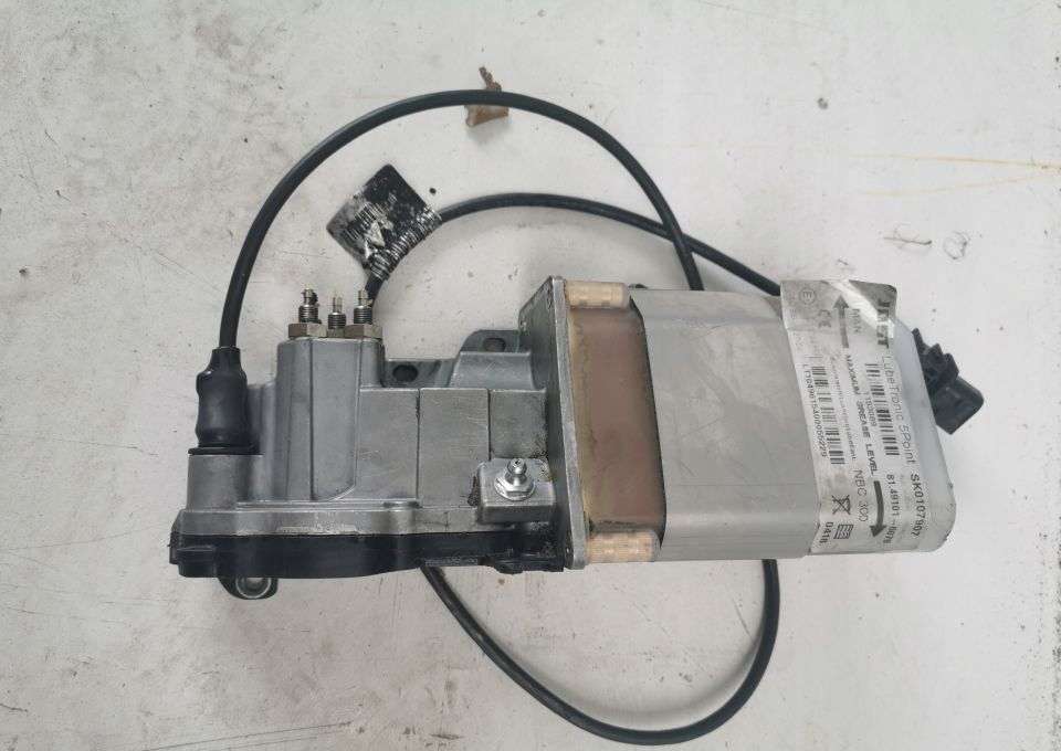 SMAROWANIE SIODŁA JOST MAN TGX TGS 81.49101-6078 - 예비 휠 커플링 트럭 용 : 사진 1 SMAROWANIE SIODŁA JOST MAN TGX TGS 81.49101-6078 - 예비 휠 커플링 트럭 용 : 사진 1