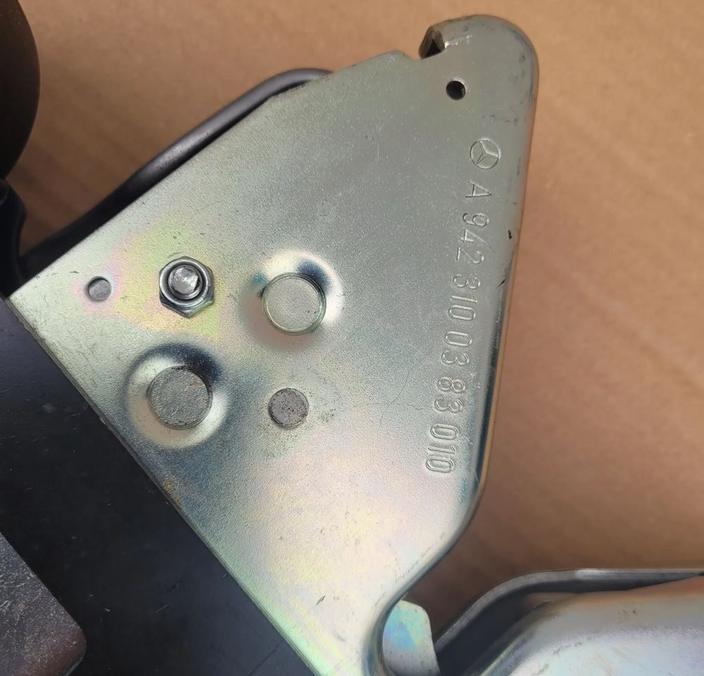 ZAWIESZENIE KABINY ZAMKI MERCEDES ATEGO A9423100383 NOWY ORYGINAŁ CHWALIM116 - 운전실 서스펜션 트럭 용 : 사진 3 ZAWIESZENIE KABINY ZAMKI MERCEDES ATEGO A9423100383 NOWY ORYGINAŁ CHWALIM116 - 운전실 서스펜션 트럭 용 : 사진 3