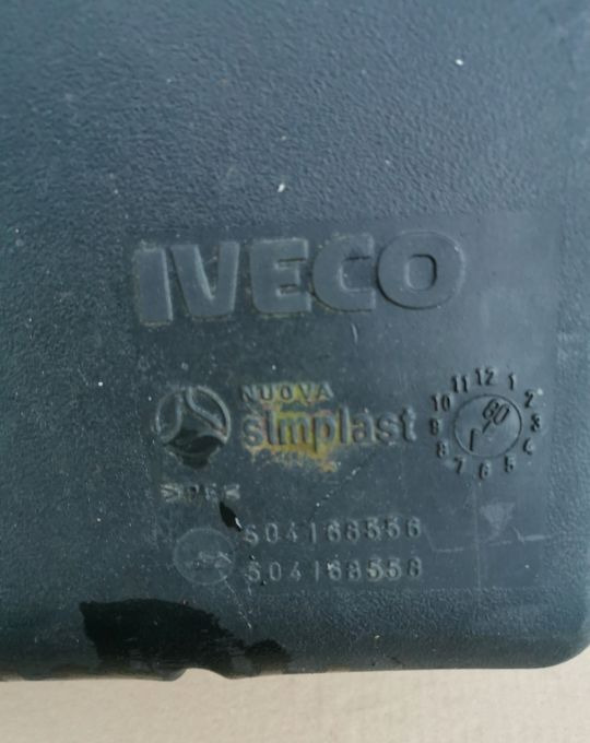 ZBIORNIK AD BLUE IVECO EUROCARGO 504166556 - 요소수 탱크 트럭 용 : 사진 3 ZBIORNIK AD BLUE IVECO EUROCARGO 504166556 - 요소수 탱크 트럭 용 : 사진 3