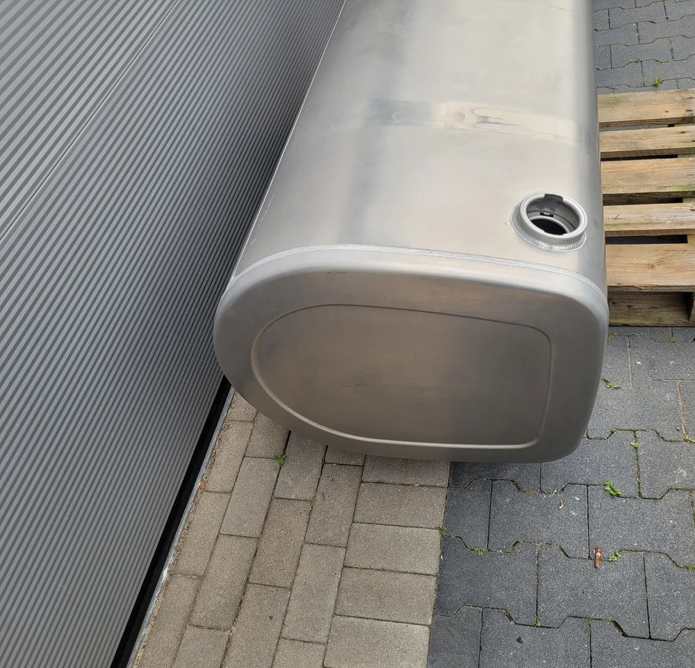 ZBIORNIK PALIWA VOLVO FH4 FH5 GAMA 160x55x68cm 505L 21516480 CHWALIM116 - 연료 탱크 트럭 용 : 사진 2 ZBIORNIK PALIWA VOLVO FH4 FH5 GAMA 160x55x68cm 505L 21516480 CHWALIM116 - 연료 탱크 트럭 용 : 사진 2