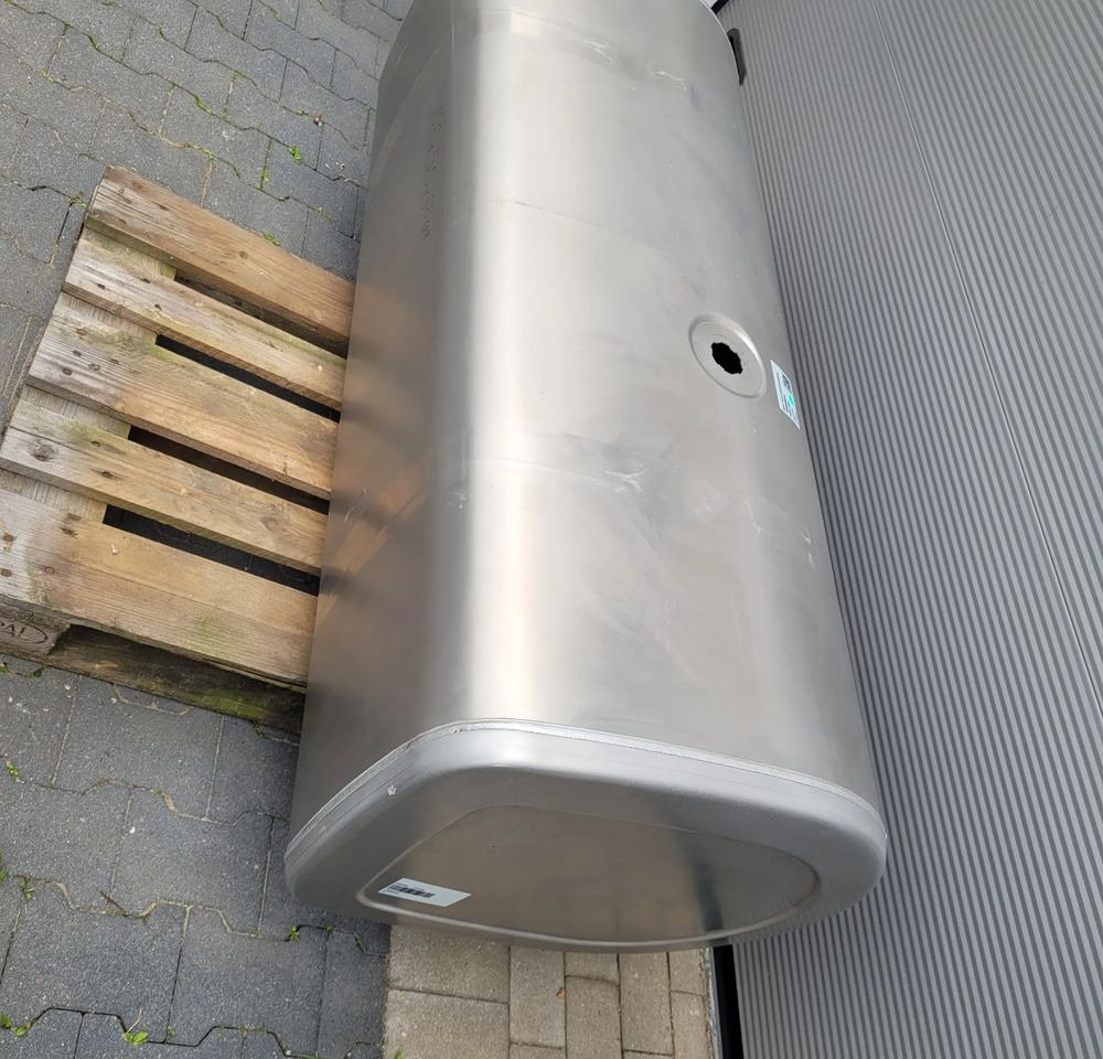 ZBIORNIK PALIWA VOLVO FH4 FH5 GAMA 160x55x68cm 505L 21516480 CHWALIM116 - 연료 탱크 트럭 용 : 사진 3 ZBIORNIK PALIWA VOLVO FH4 FH5 GAMA 160x55x68cm 505L 21516480 CHWALIM116 - 연료 탱크 트럭 용 : 사진 3