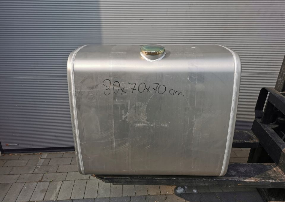 ZBIORNIK PALIWA VOLVO FH4 RENAULT GAMA 21516445 - 연료 탱크 트럭 용 : 사진 1 ZBIORNIK PALIWA VOLVO FH4 RENAULT GAMA 21516445 - 연료 탱크 트럭 용 : 사진 1