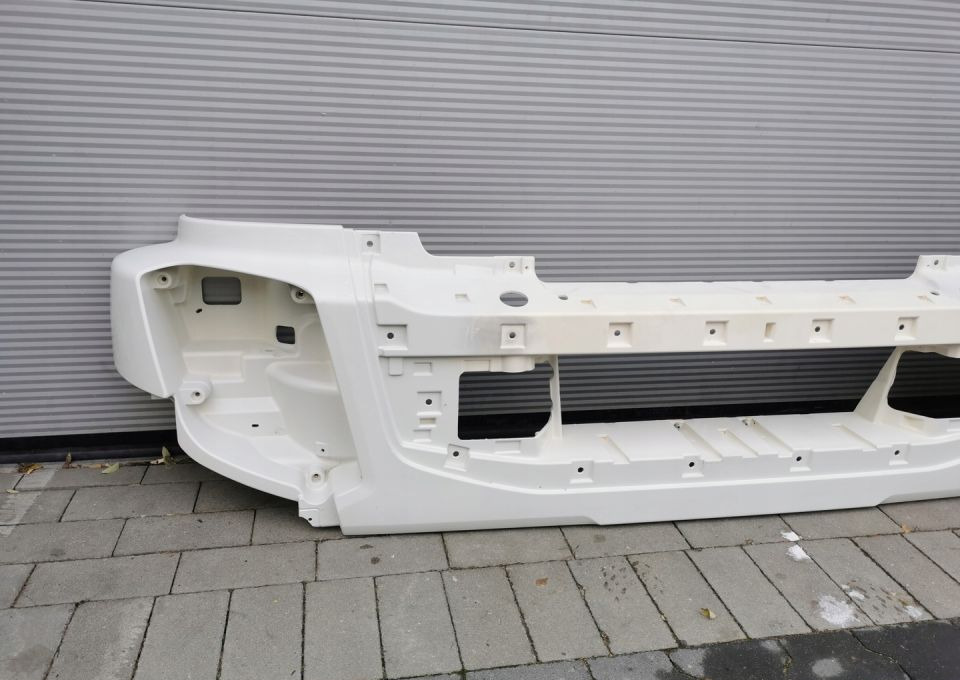 ZDERZAK VOLVO FL E6 NOWY ORYGINAŁ 82639926 - 범퍼 트럭 용 : 사진 3 ZDERZAK VOLVO FL E6 NOWY ORYGINAŁ 82639926 - 범퍼 트럭 용 : 사진 3