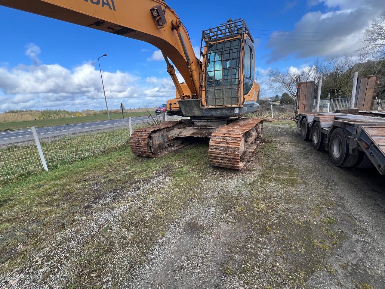 HYUNDAI ROBEX180L0-9 - 크롤러 굴삭기 : 사진 3 HYUNDAI ROBEX180L0-9 - 크롤러 굴삭기 : 사진 3