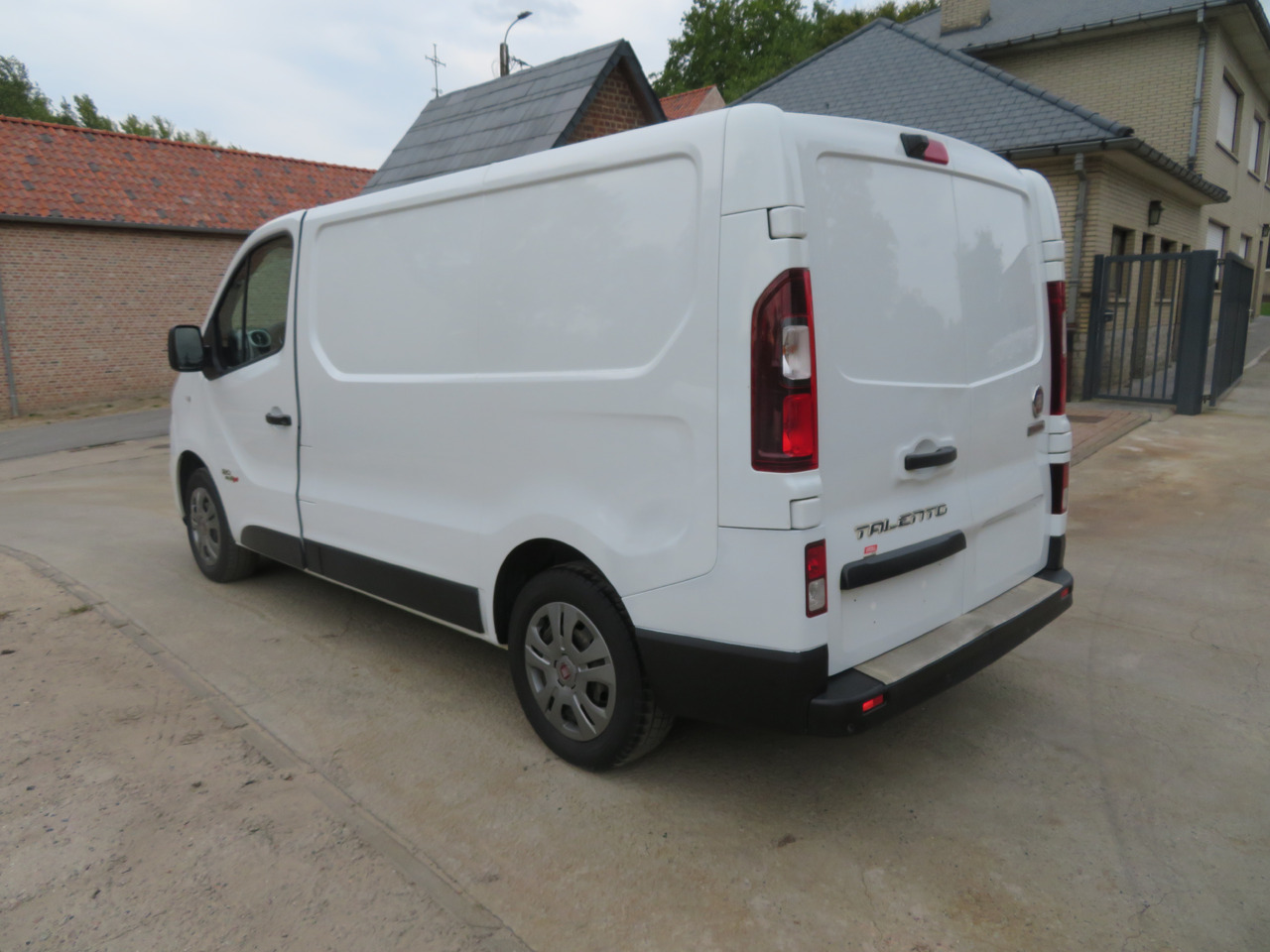 Fiat Talento 120 Multijet - 소형 밴 : 사진 5 Fiat Talento 120 Multijet - 소형 밴 : 사진 5