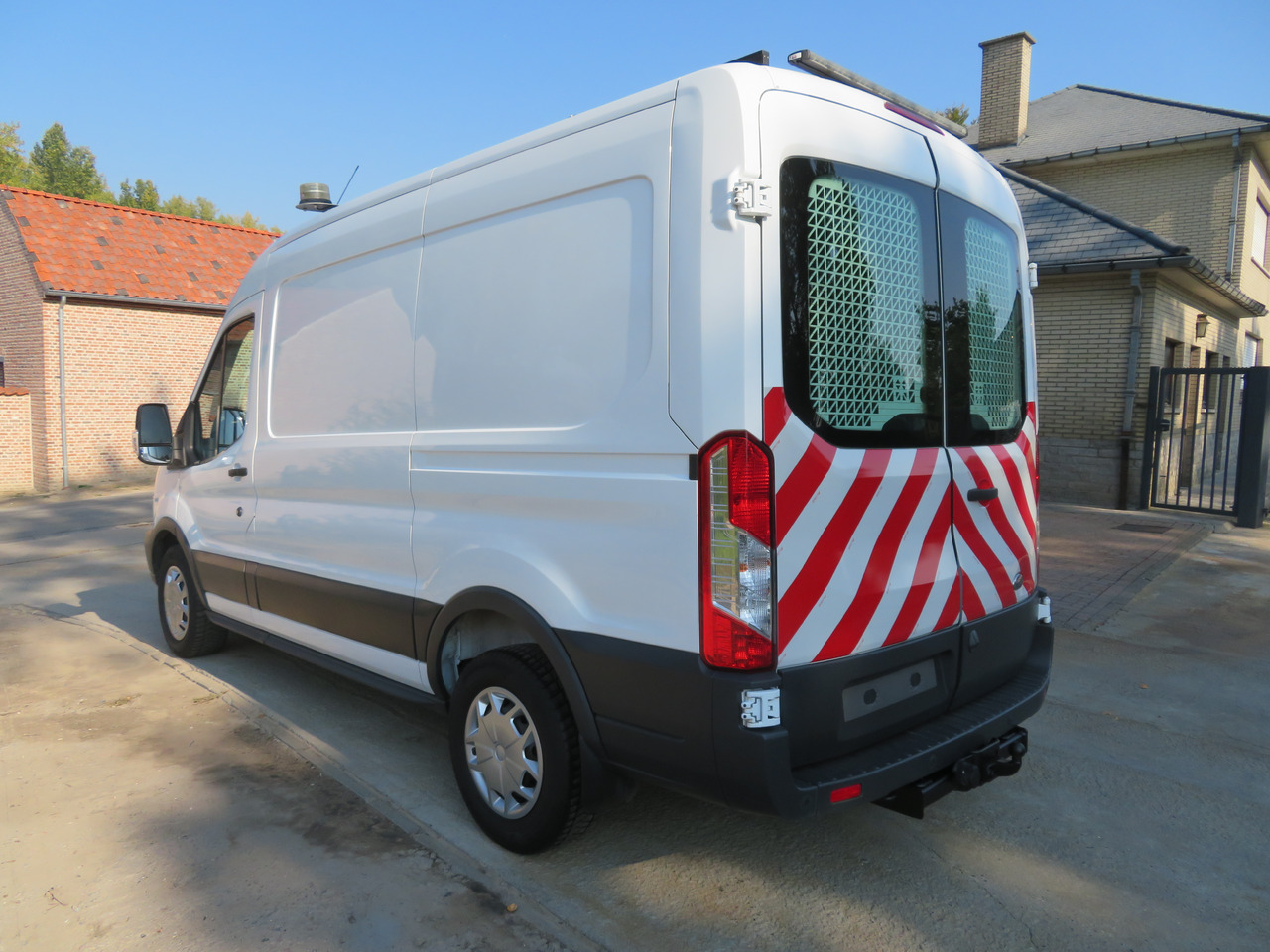 Ford Transit 2.0TDCi - 패널 밴 : 사진 5 Ford Transit 2.0TDCi - 패널 밴 : 사진 5