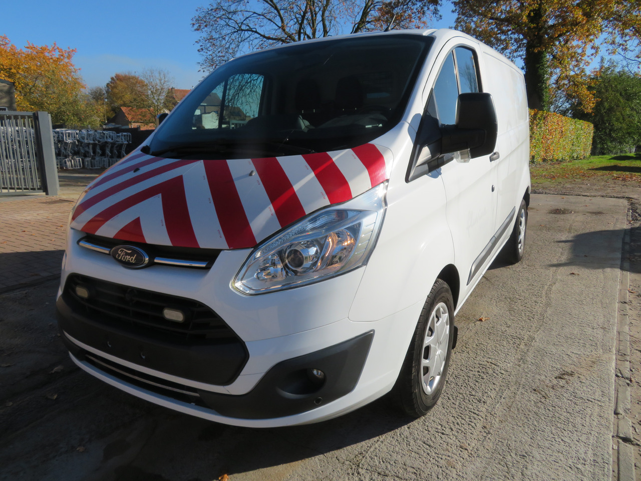 Ford Transit Custom 2.0tdci - 소형 밴 : 사진 3 Ford Transit Custom 2.0tdci - 소형 밴 : 사진 3
