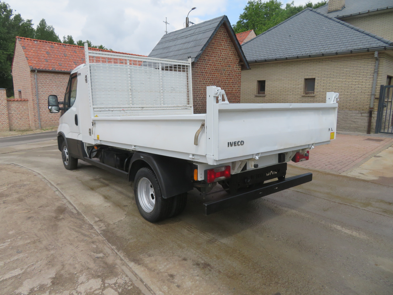 IVECO Daily 35C16 - 3.0 - 덤프 밴 : 사진 5 IVECO Daily 35C16 - 3.0 - 덤프 밴 : 사진 5