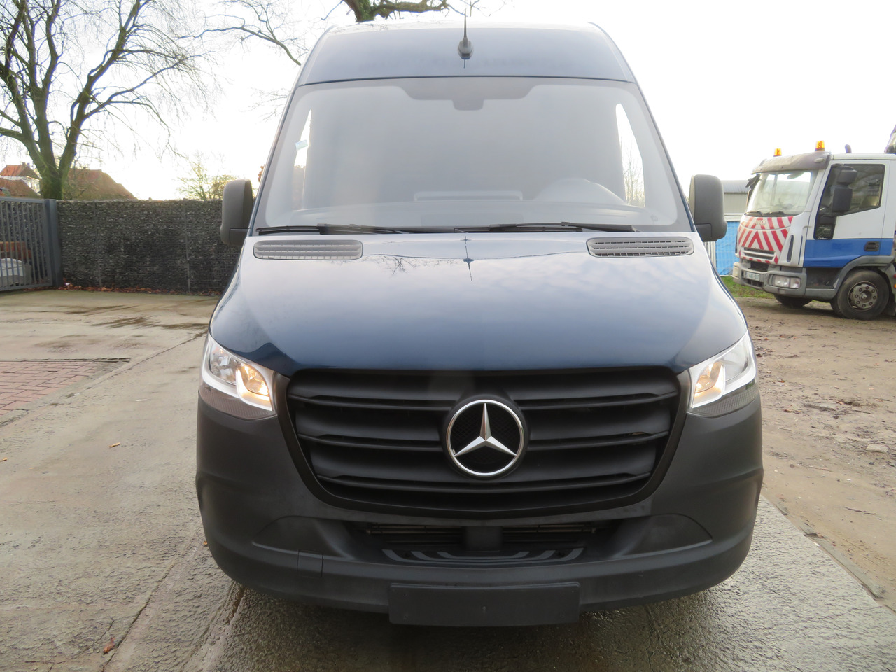 Mercedes-Benz Sprinter 311CDi - 패널 밴 : 사진 2 Mercedes-Benz Sprinter 311CDi - 패널 밴 : 사진 2