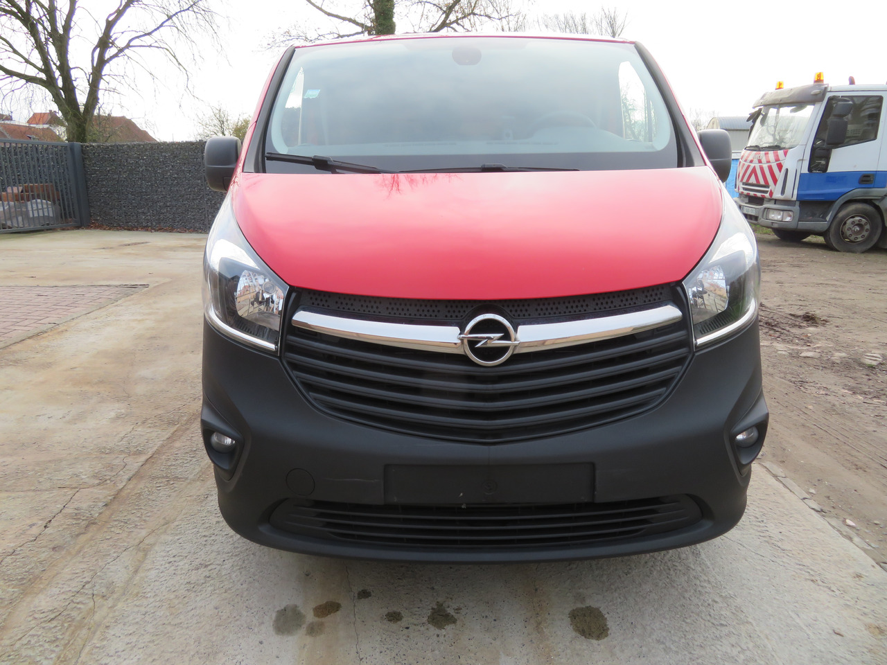 Opel Vivaro 1.6CDTI BI-Turbo - L1H1 - 소형 밴 : 사진 2 Opel Vivaro 1.6CDTI BI-Turbo - L1H1 - 소형 밴 : 사진 2