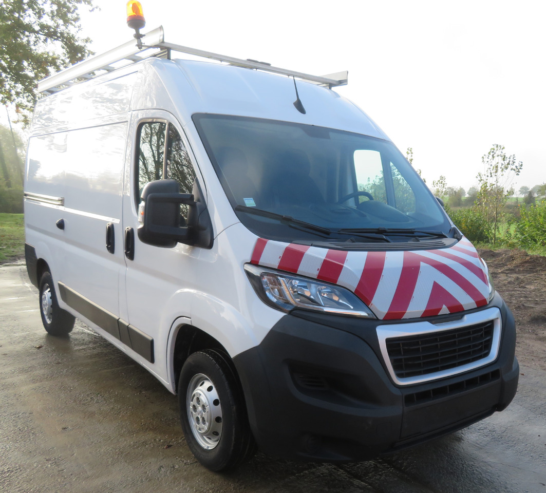 Peugeot Boxer 2.2 BlueHDi - L2H2 - 패널 밴 : 사진 1 Peugeot Boxer 2.2 BlueHDi - L2H2 - 패널 밴 : 사진 1
