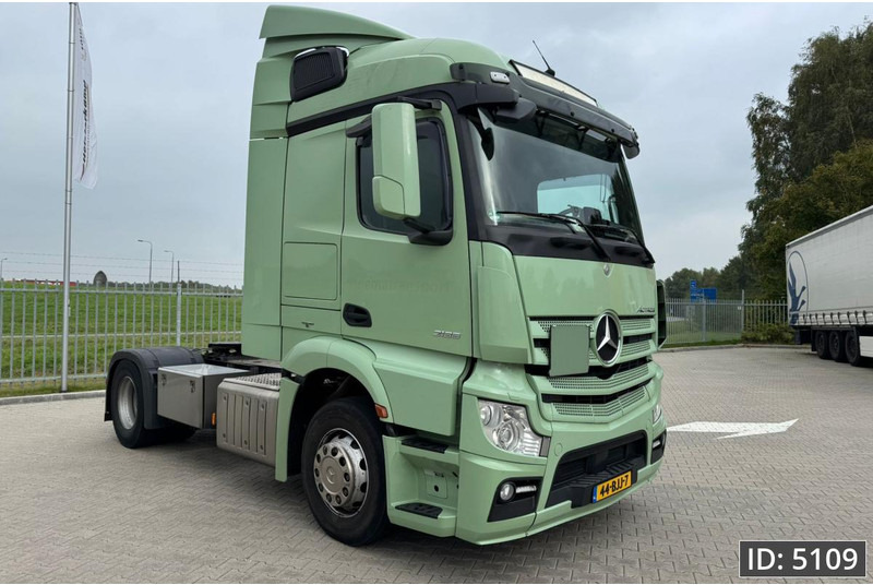 Mercedes-Benz Actros 1836 StreamSpace, Euro 6 - 트랙터 유닛 : 사진 4 Mercedes-Benz Actros 1836 StreamSpace, Euro 6 - 트랙터 유닛 : 사진 4