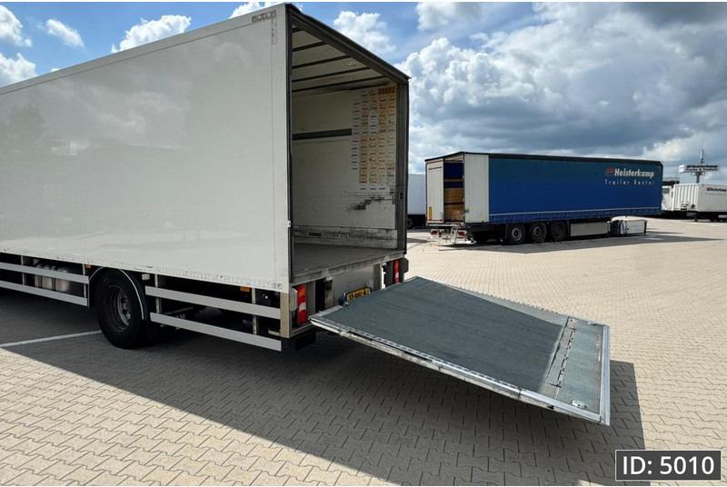 Mercedes-Benz Antos 1824 Day Cab, Euro 6, / Cargolift 2500KG - 박스 트럭 : 사진 3 Mercedes-Benz Antos 1824 Day Cab, Euro 6, / Cargolift 2500KG - 박스 트럭 : 사진 3
