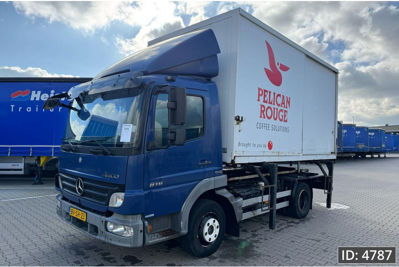 Mercedes-Benz Atego 816 Day Cab, Euro 5, BDF / EPS automatic / standklima / Hydraulic system - 컨테이너 운반 장치/ 스와프 보디 트럭 : 사진 2 Mercedes-Benz Atego 816 Day Cab, Euro 5, BDF / EPS automatic / standklima / Hydraulic system - 컨테이너 운반 장치/ 스와프 보디 트럭 : 사진 2