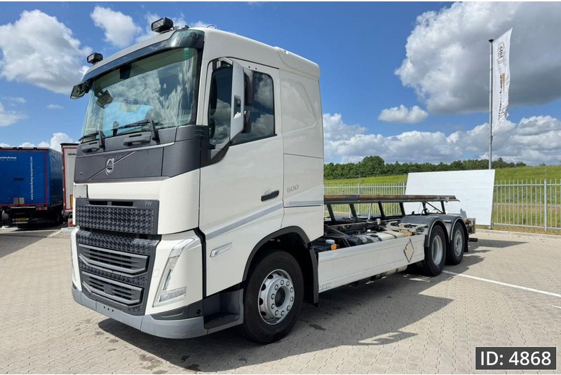 Volvo FH 500 Globetrotter, Euro 6, / 6x2 / Hydraulic body / frame 7.4 m / Tail lift - 컨테이너 운반 장치/ 스와프 보디 트럭 : 사진 1 Volvo FH 500 Globetrotter, Euro 6, / 6x2 / Hydraulic body / frame 7.4 m / Tail lift - 컨테이너 운반 장치/ 스와프 보디 트럭 : 사진 1