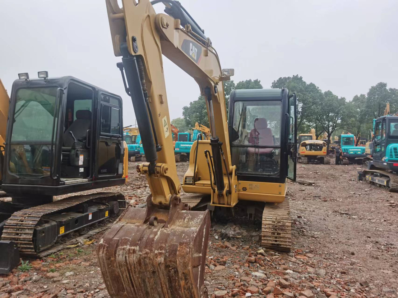 CATERPILLAR 306D - 크롤러 굴삭기 : 사진 4 CATERPILLAR 306D - 크롤러 굴삭기 : 사진 4