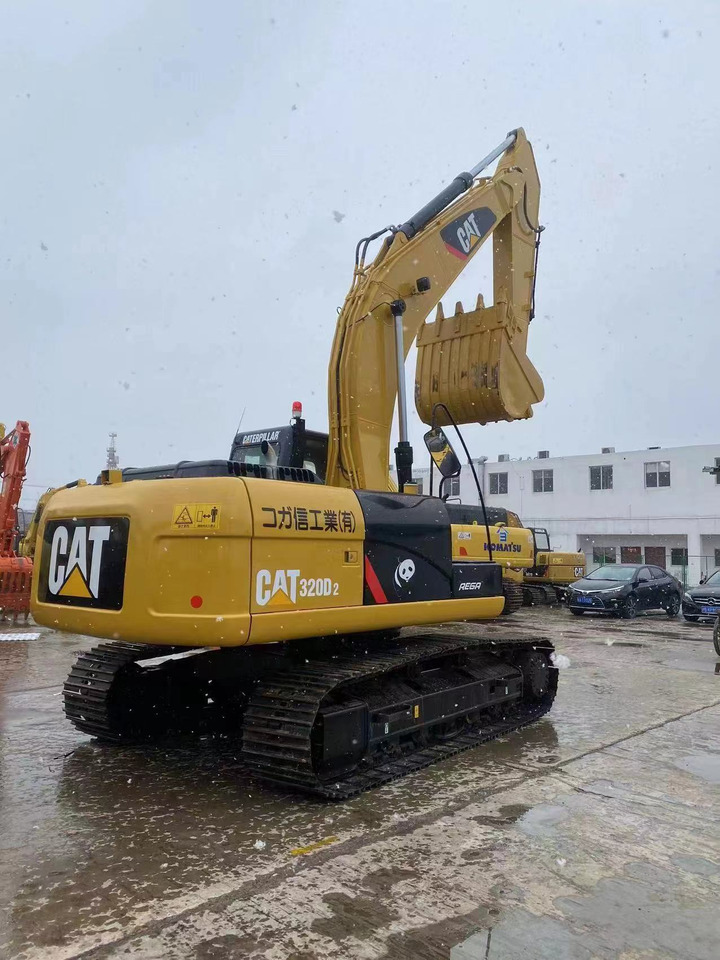 CATERPILLAR 320D - 크롤러 굴삭기 : 사진 4 CATERPILLAR 320D - 크롤러 굴삭기 : 사진 4