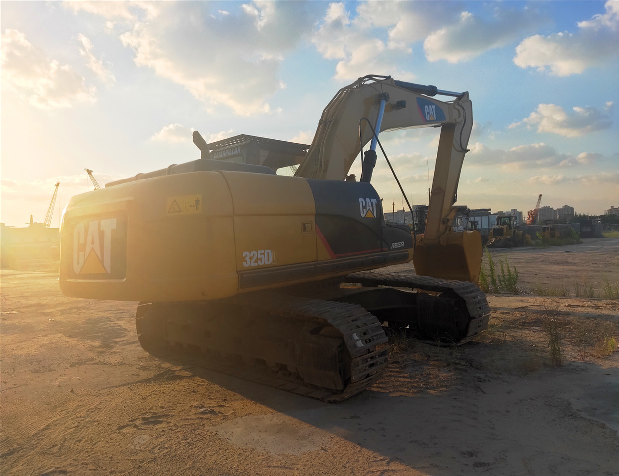 CATERPILLAR Crawler Excavator 325D Good Condition - 크롤러 굴삭기 : 사진 5 CATERPILLAR Crawler Excavator 325D Good Condition - 크롤러 굴삭기 : 사진 5