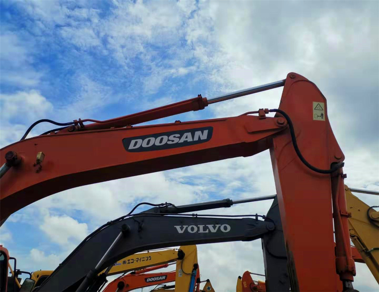 DOOSAN Excavator DH300 Click Here for Discount - 크롤러 굴삭기 : 사진 3 DOOSAN Excavator DH300 Click Here for Discount - 크롤러 굴삭기 : 사진 3