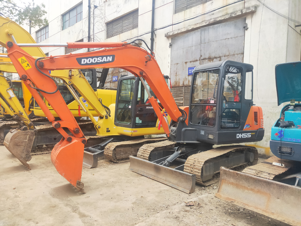 DOOSAN Mini Excavator DH5550 - 미니 굴삭기 : 사진 2 DOOSAN Mini Excavator DH5550 - 미니 굴삭기 : 사진 2