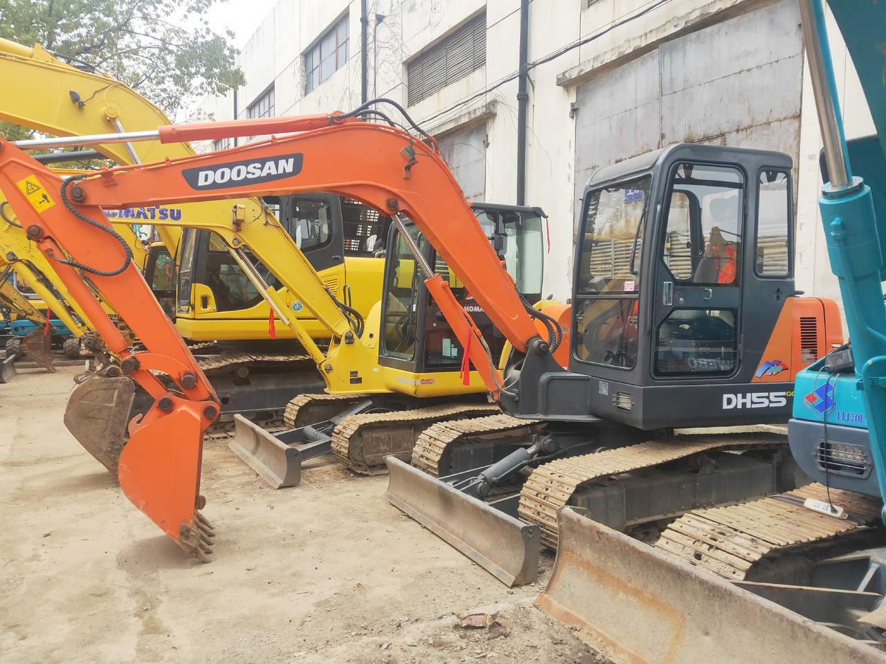 DOOSAN Mini Excavator DH5550 - 미니 굴삭기 : 사진 3 DOOSAN Mini Excavator DH5550 - 미니 굴삭기 : 사진 3