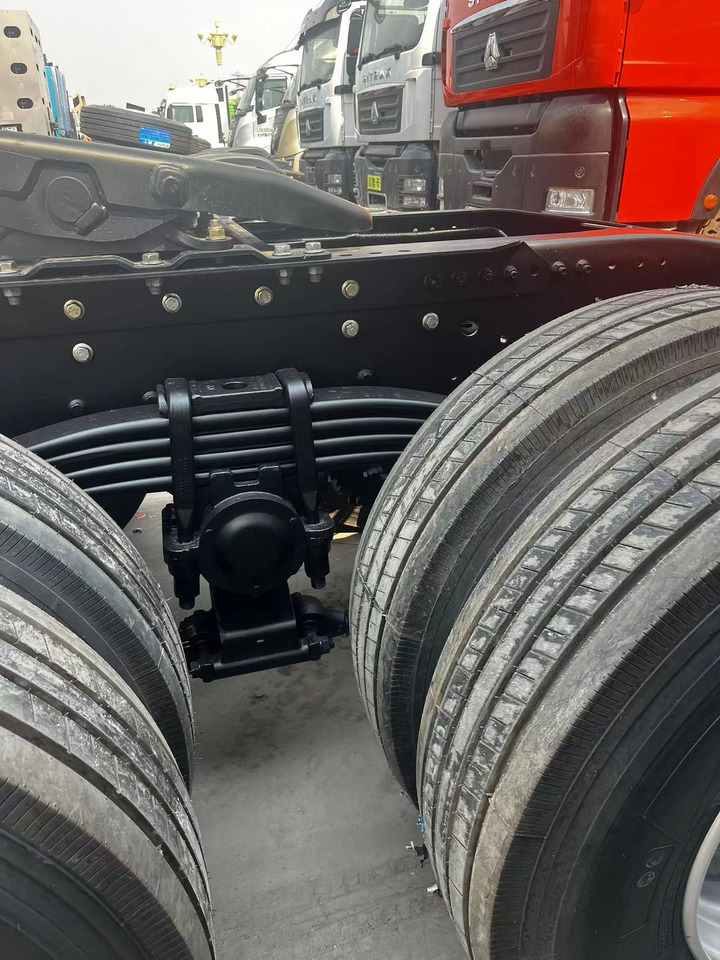 FOTON Auman Tractor Unit 6✖4 Automatic Good condition - 트랙터 유닛 : 사진 4 FOTON Auman Tractor Unit 6✖4 Automatic Good condition - 트랙터 유닛 : 사진 4