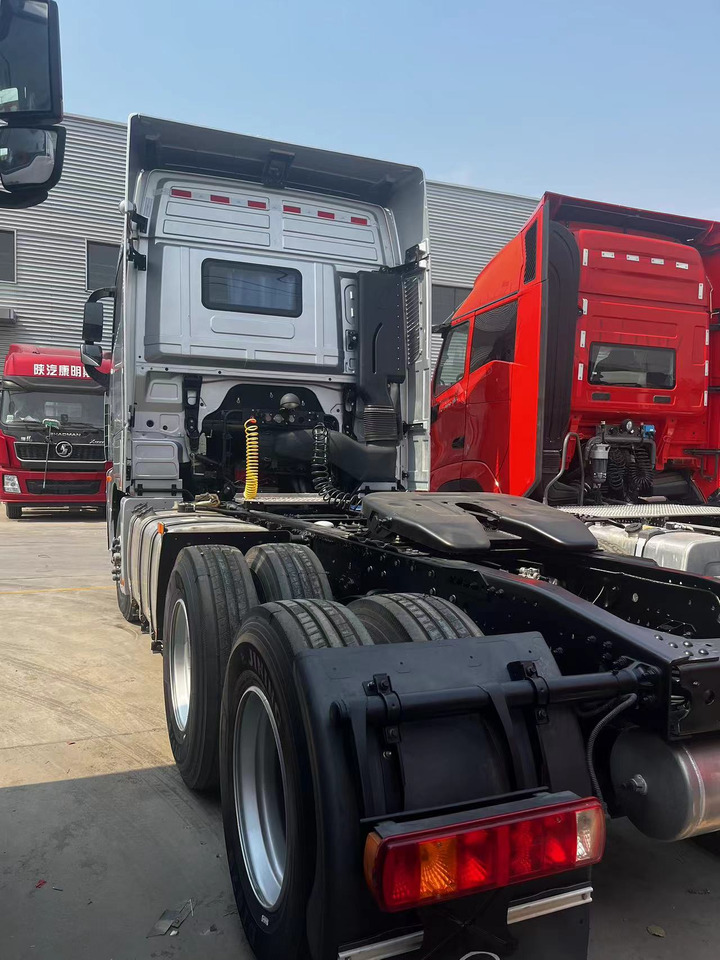 FOTON Auman Tractor Unit 6✖4 Automatic Good condition - 트랙터 유닛 : 사진 5 FOTON Auman Tractor Unit 6✖4 Automatic Good condition - 트랙터 유닛 : 사진 5