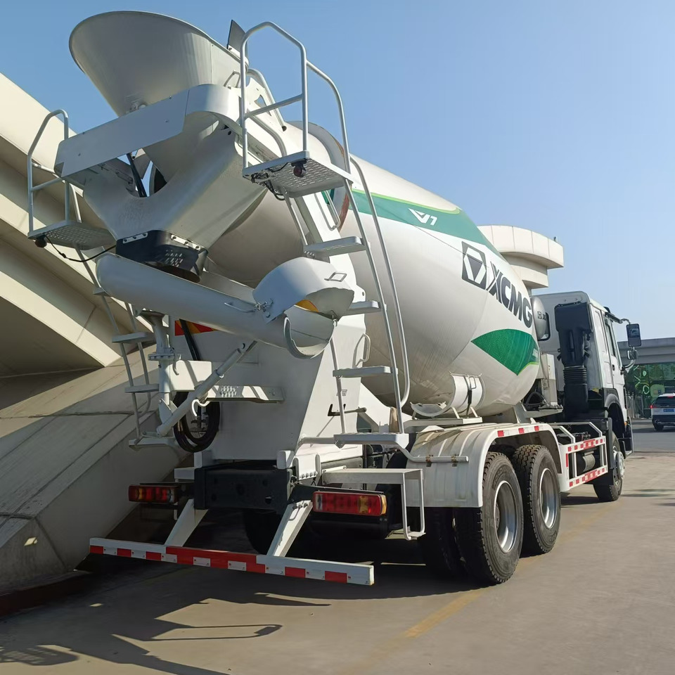 HOWO 6*4 Cement Mixer Truck - 건설기계 : 사진 4 HOWO 6*4 Cement Mixer Truck - 건설기계 : 사진 4