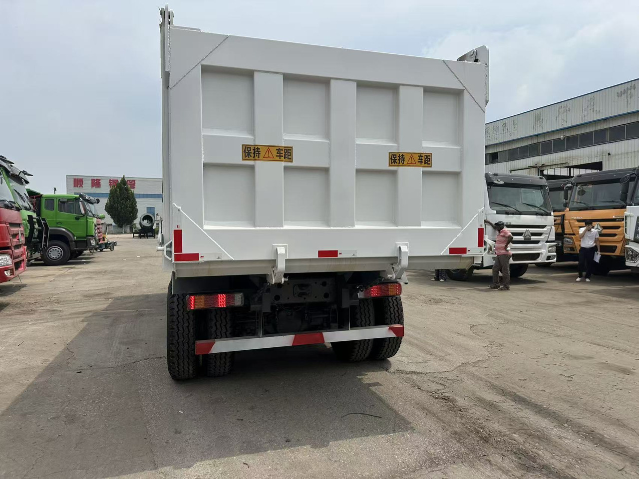 HOWO Howo Dump truck 6✖4 White - 덤프트럭 : 사진 5 HOWO Howo Dump truck 6✖4 White - 덤프트럭 : 사진 5
