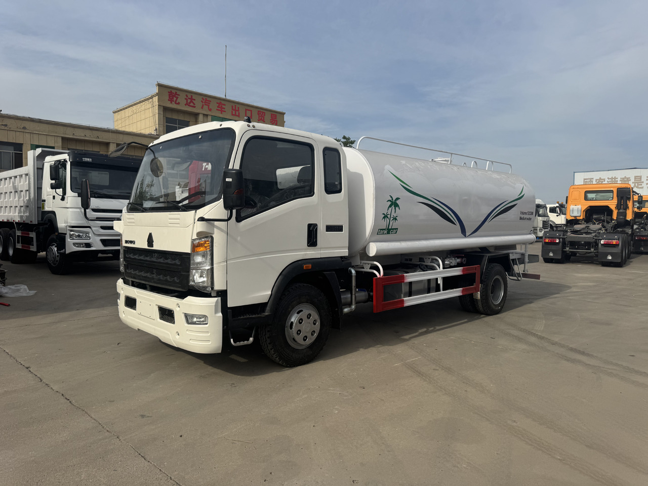 Howo Water Tanker Click for Discount - 워터 펌프 : 사진 1 Howo Water Tanker Click for Discount - 워터 펌프 : 사진 1