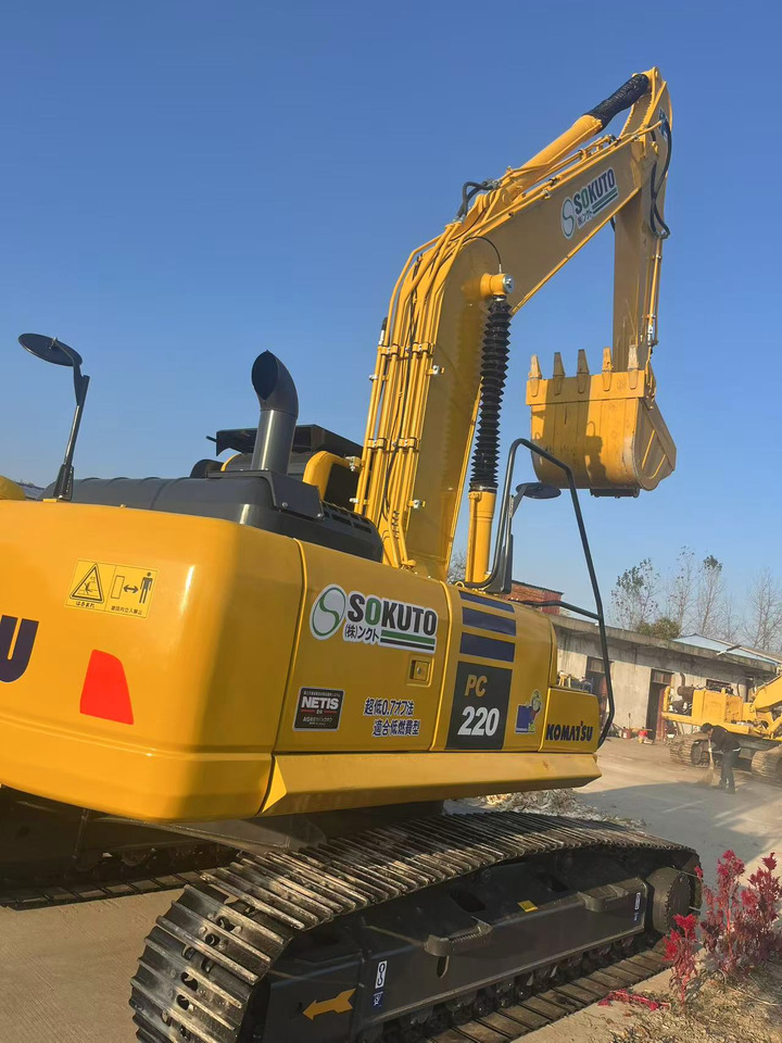 KOMATSU PC220 - 크롤러 굴삭기 : 사진 4 KOMATSU PC220 - 크롤러 굴삭기 : 사진 4