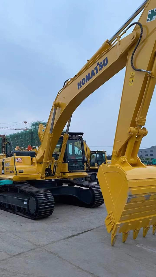 KOMATSU PC300-8 Excavator | Ultra Low Hours 4,200 | One Owner | Full Service History - 크롤러 굴삭기 : 사진 3 KOMATSU PC300-8 Excavator | Ultra Low Hours 4,200 | One Owner | Full Service History - 크롤러 굴삭기 : 사진 3