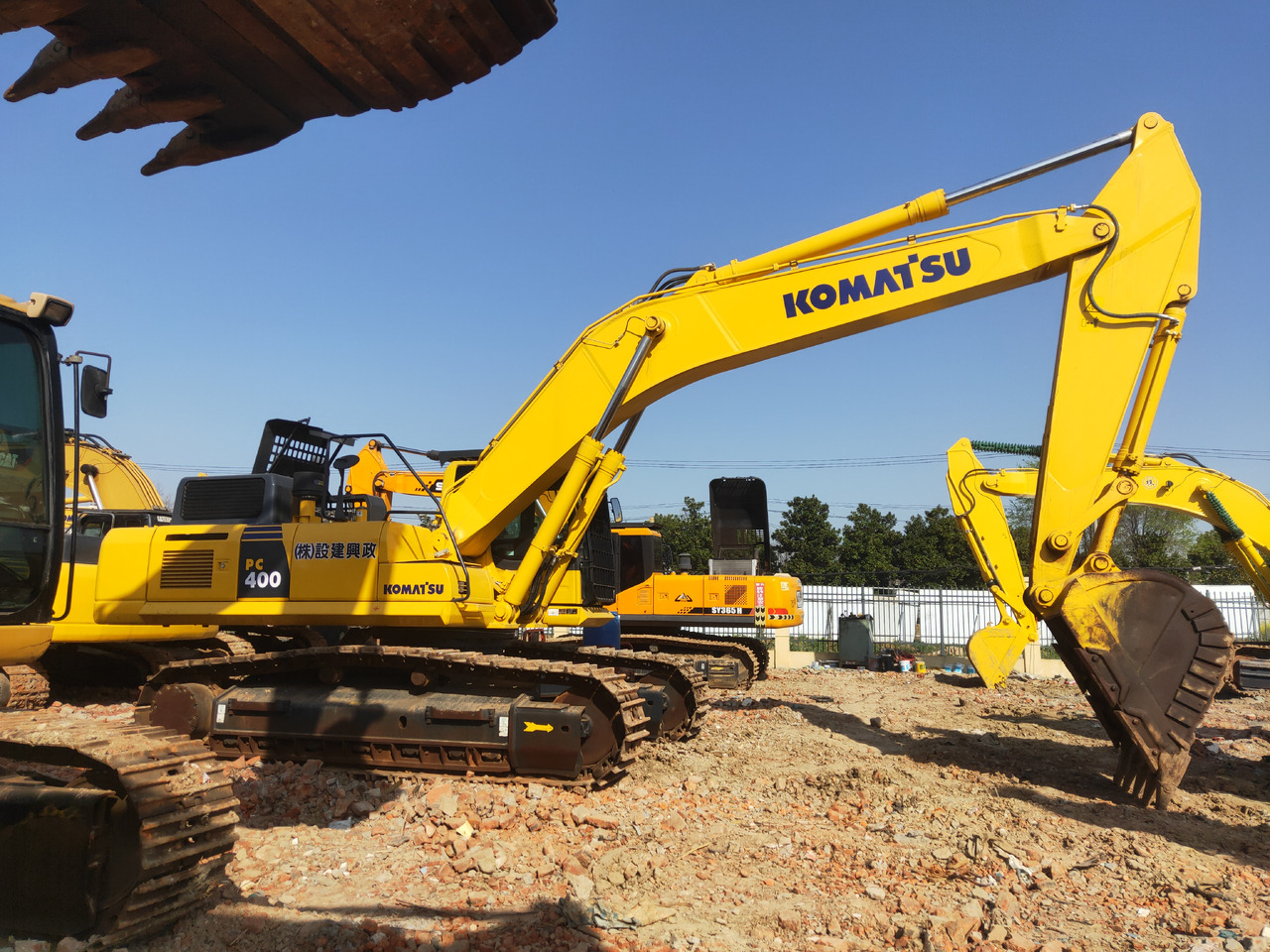 KOMATSU PC400-8 - 크롤러 굴삭기 : 사진 1 KOMATSU PC400-8 - 크롤러 굴삭기 : 사진 1