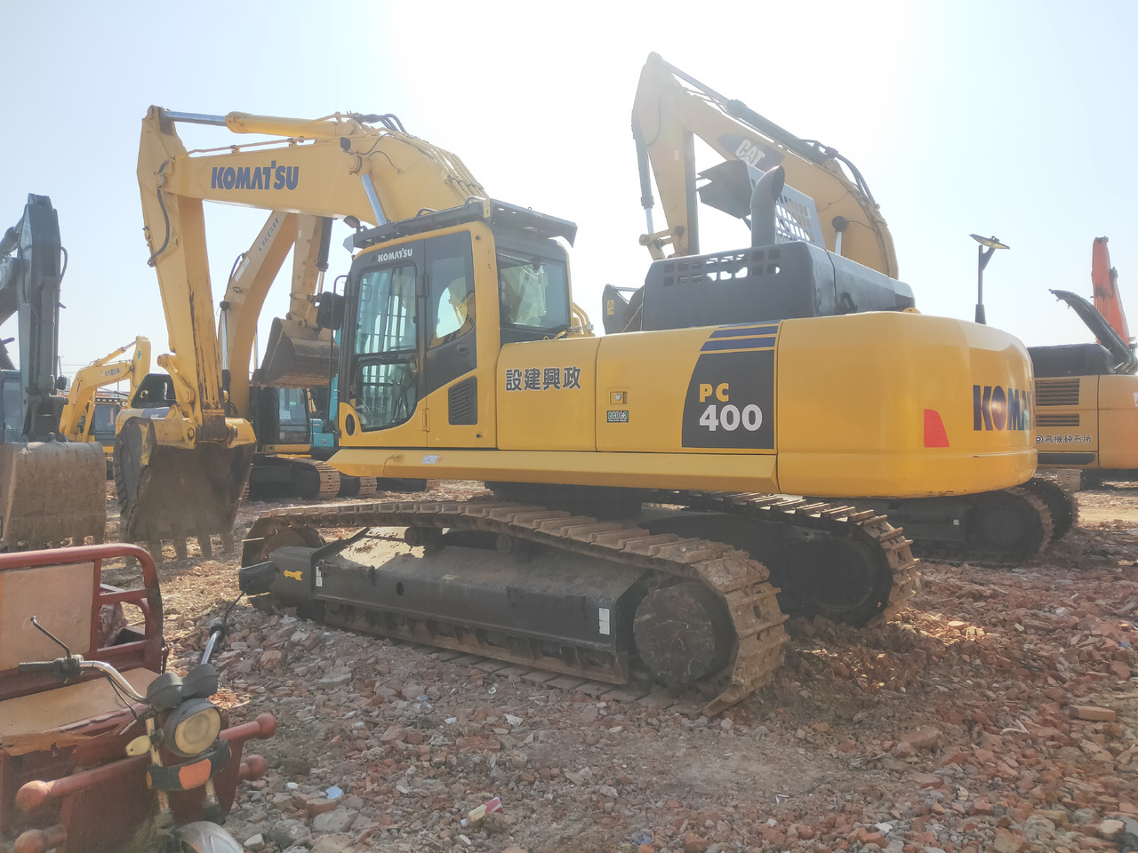 KOMATSU PC400-8 - 크롤러 굴삭기 : 사진 3 KOMATSU PC400-8 - 크롤러 굴삭기 : 사진 3