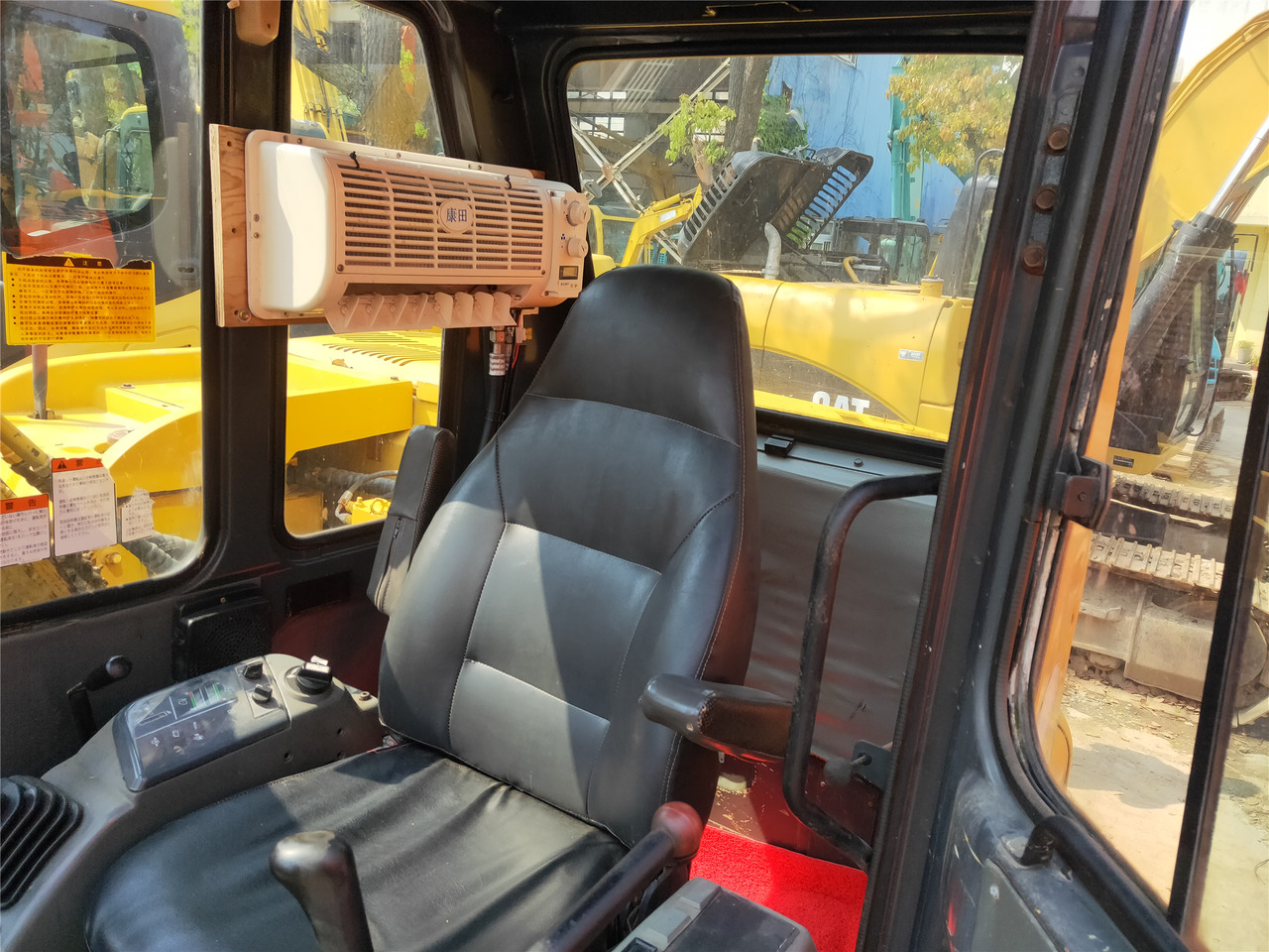 KOMATSU PC60 Mini Excavator - 미니 굴삭기 : 사진 3 KOMATSU PC60 Mini Excavator - 미니 굴삭기 : 사진 3