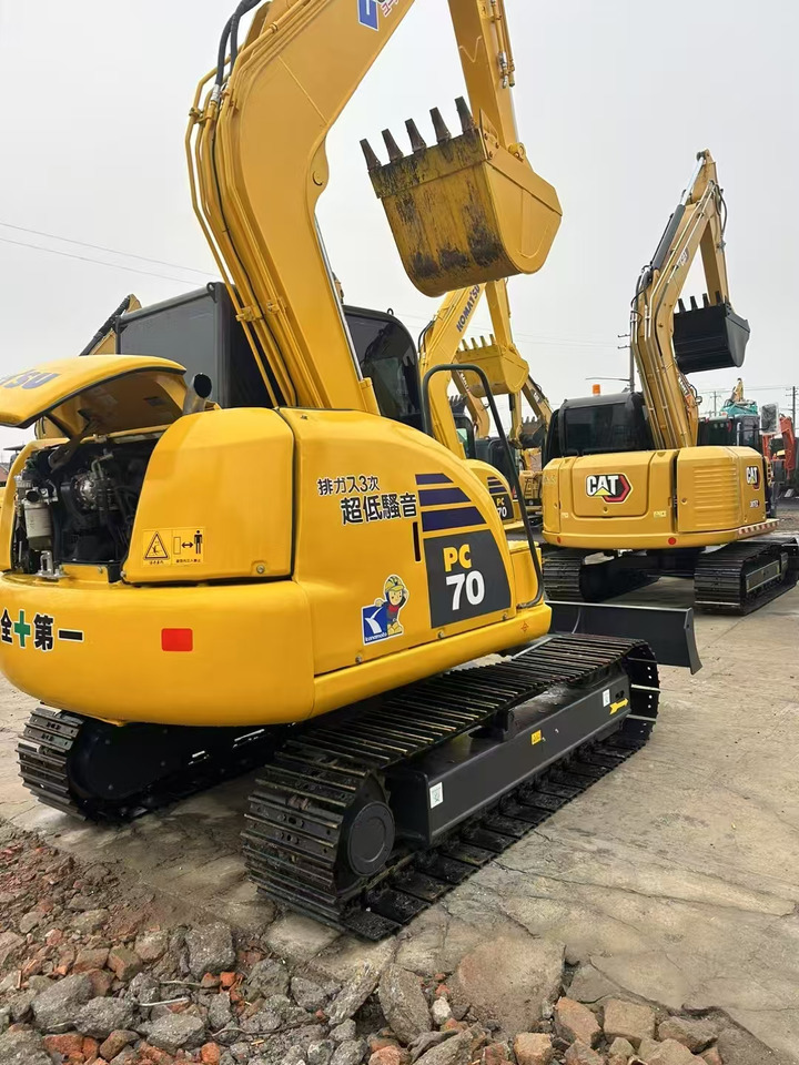KOMATSU PC70 - 크롤러 굴삭기 : 사진 2 KOMATSU PC70 - 크롤러 굴삭기 : 사진 2