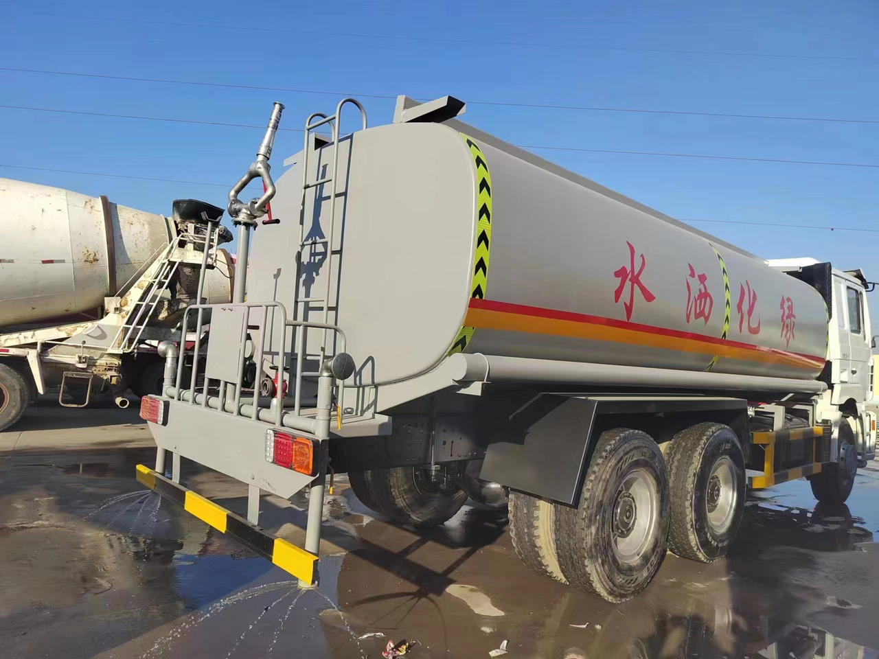 SHACMAN F3000 Water Tanker Click Here For DISCOUNT - 유조트럭 : 사진 4 SHACMAN F3000 Water Tanker Click Here For DISCOUNT - 유조트럭 : 사진 4