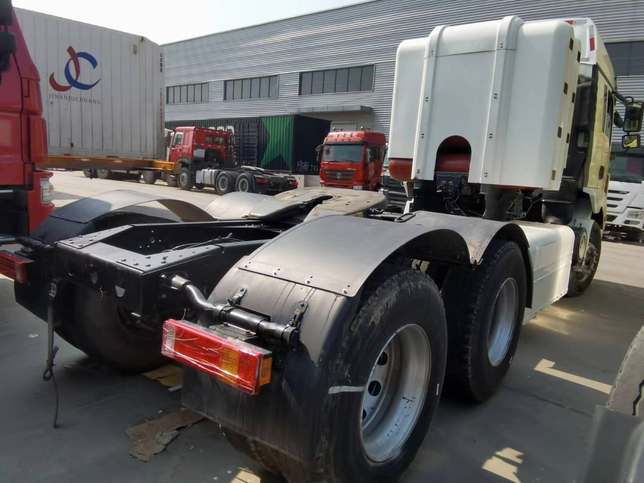 SHACMAN M3000S 6X4 Truck Unit Click Here for Discount - 트랙터 유닛 : 사진 3 SHACMAN M3000S 6X4 Truck Unit Click Here for Discount - 트랙터 유닛 : 사진 3